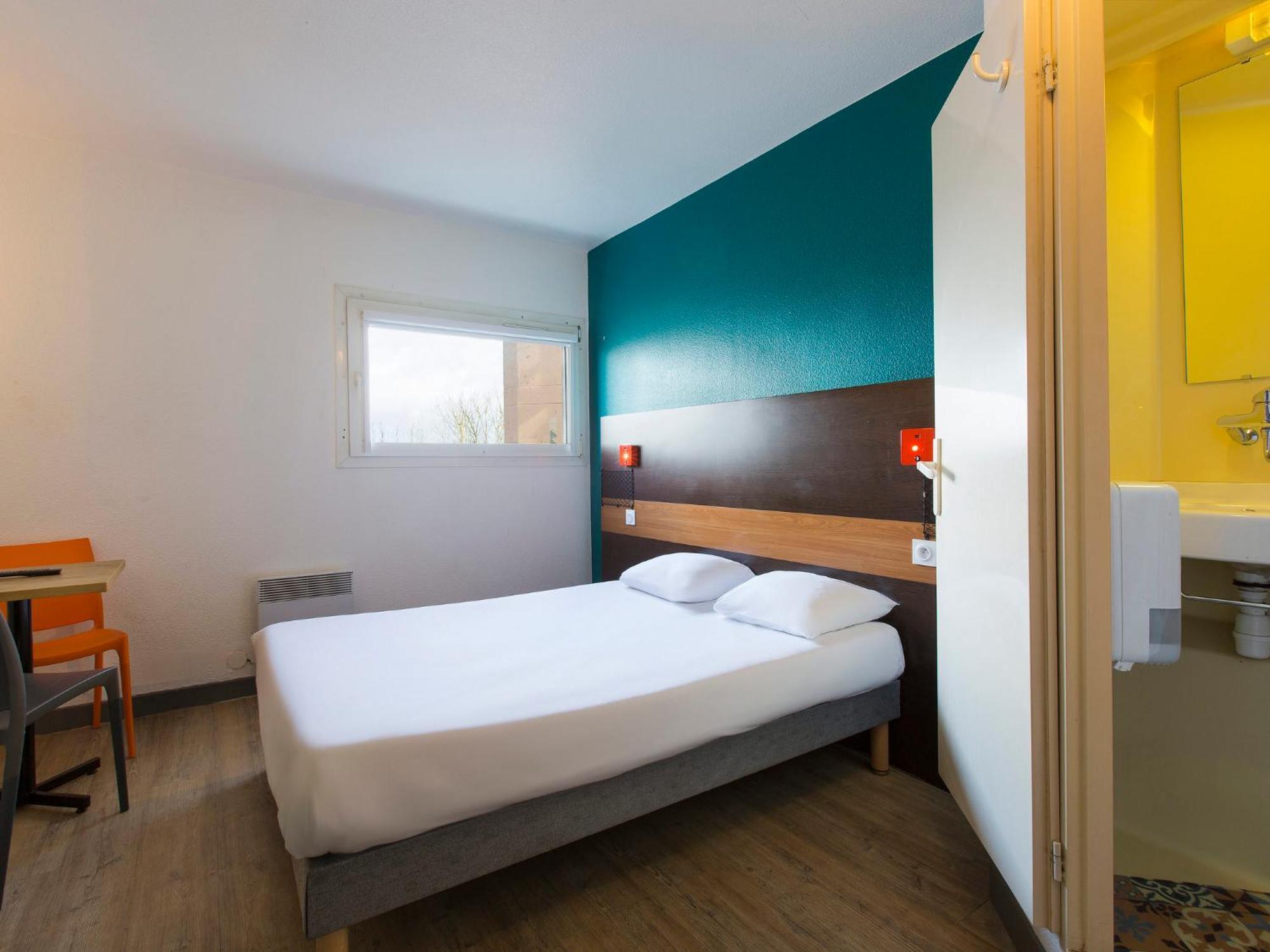 Hotel F1 Maurepas Maurepas  Eksteriør billede