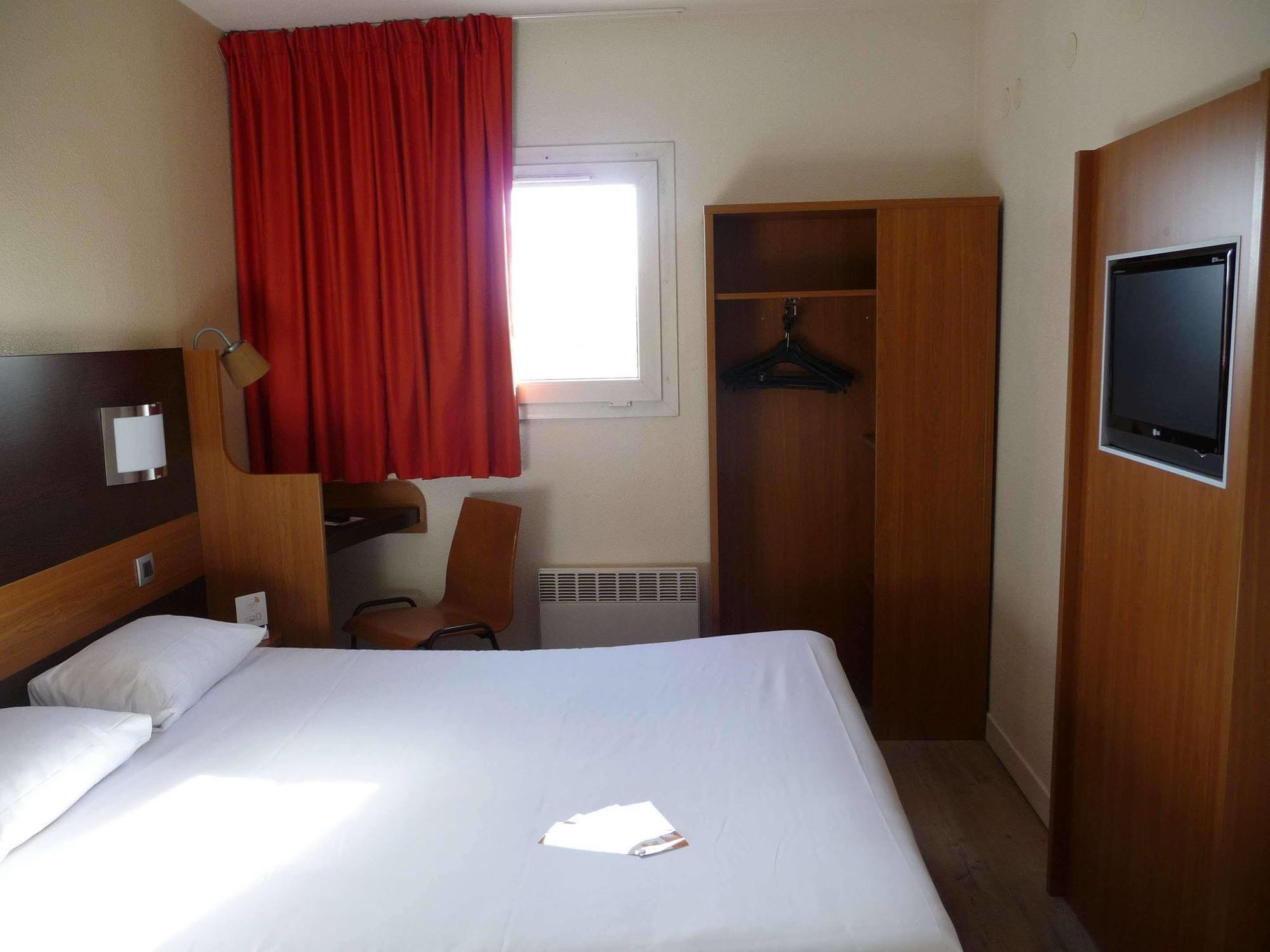 Hotel F1 Maurepas Maurepas  Eksteriør billede