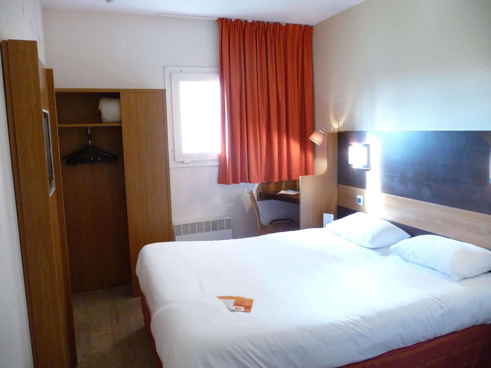 Hotel F1 Maurepas Maurepas  Eksteriør billede