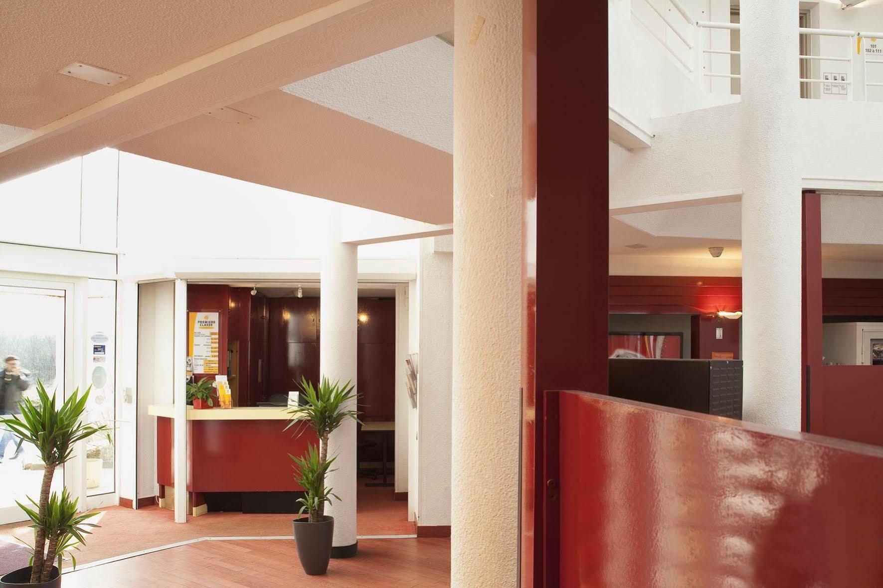 Hotel F1 Maurepas Maurepas  Eksteriør billede